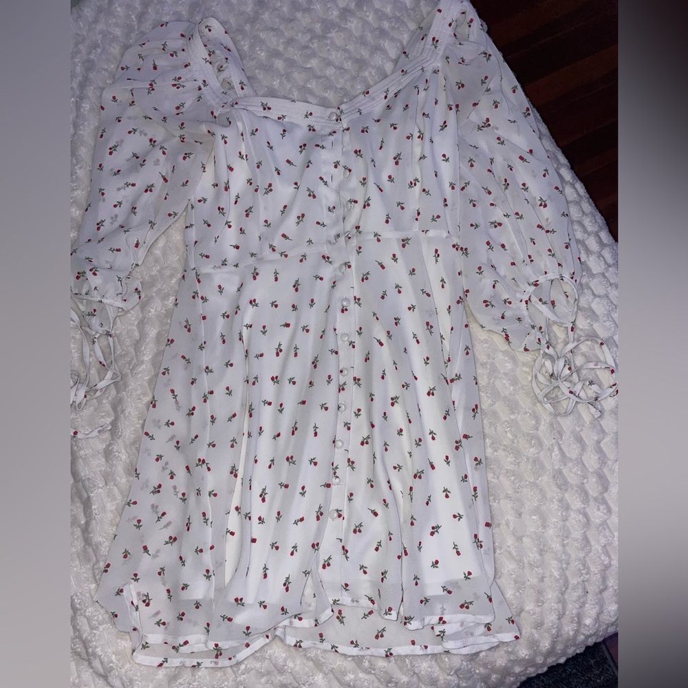 Forever 21 White Floral Blouse